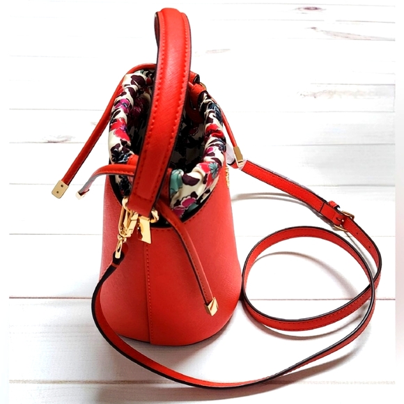 NWT Tory Burch Emerson Mini Bucket Bag Crossbody Shoulder bag - Picture 2 of 14